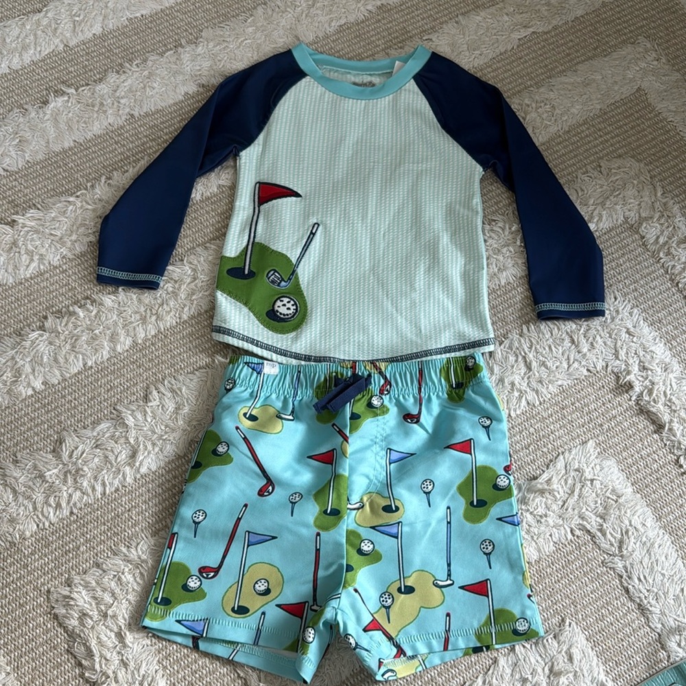 NWT Mud pie boys rash guard set